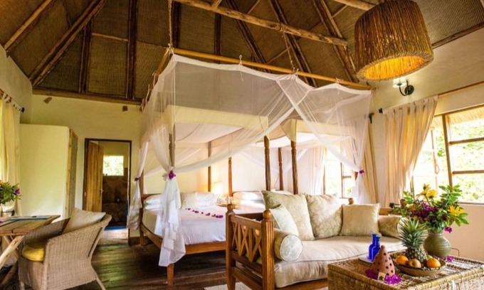 Nkuringo Hotel | Bwindi Safari Lodge