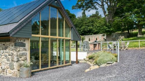 Colwyn Bay House | Bwthyn Ysgubor