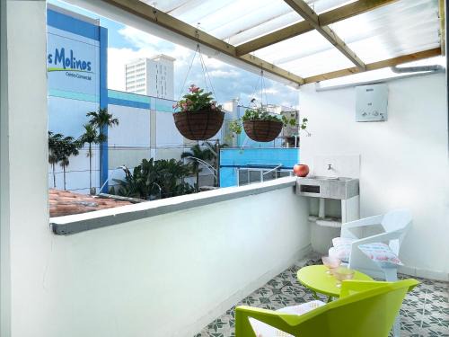 Belen Apartment | Cálido, familiar, al frente del Centro Comercial Los Molinos en Belén, Medellín