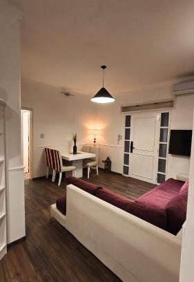 San Juan Apartment | Cómodo departamento 2 dormitorios con jardín sobre Avenida Libertador