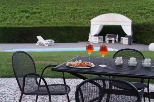 Castellinaldo Villa | Ca du Ji'uu, villa con piscina