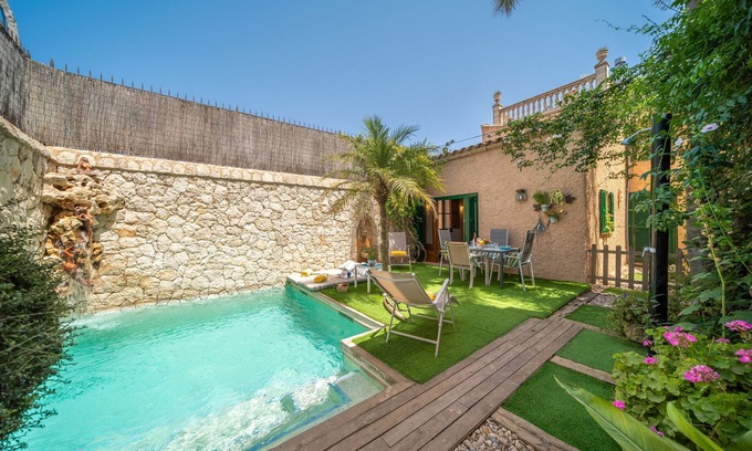 Ariany Ski Chalet | Ca na Sabatera Semi-detached House with Private Pool in Ariany