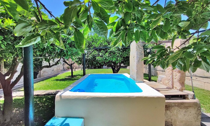 Sineu Ski Chalet | Ca S'Escolà 175 traditional Mallorcan house with garden, large barbecue and WiFi