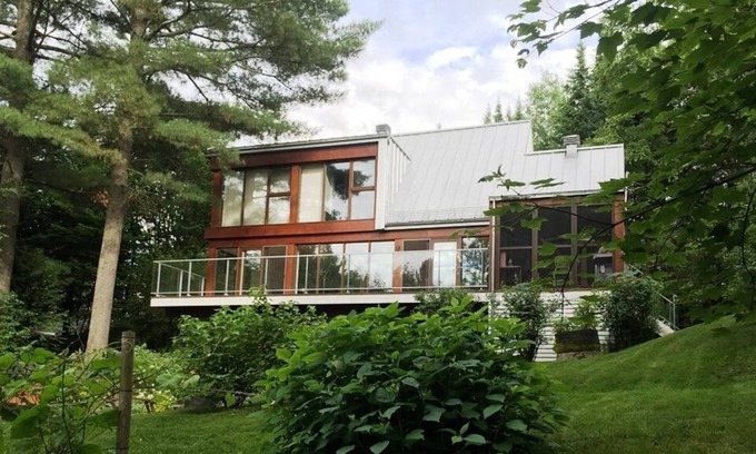 Sainte-Catherine-de-la-Jacques-Cartier House | #622 Must See! Gorgeous House in Wooded Area