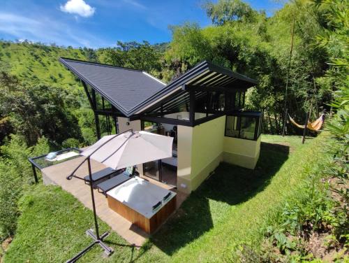 Ciudad Bolivar House | Cabaña Bambú