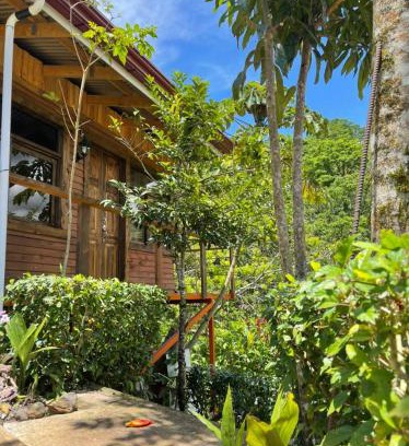 Orosi House | Cabaña de Montaña