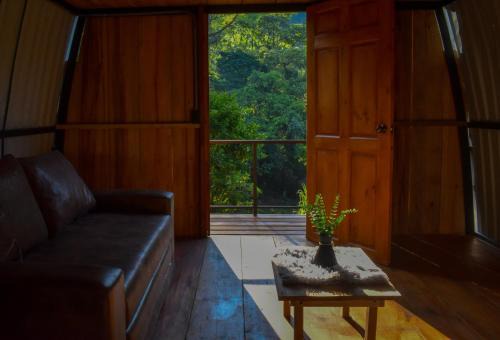 Cajon Other | Cabaña el Chapuzón montaña y rio, lugar fresco