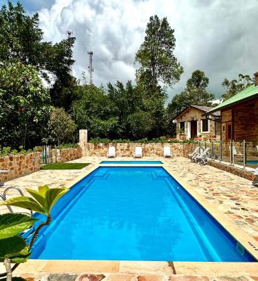 Piedecuesta House | Cabaña en la Mesa de los Santos - Pony Parque