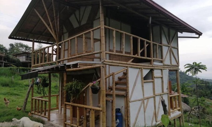 Anolaima House | Cabaña independiente en Granja Agroecologica