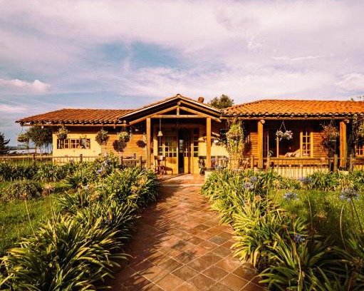 Guatavita Cabin | Cabaña "MOX CONECTA vista al embalse de Tominé Colombia Guatavita