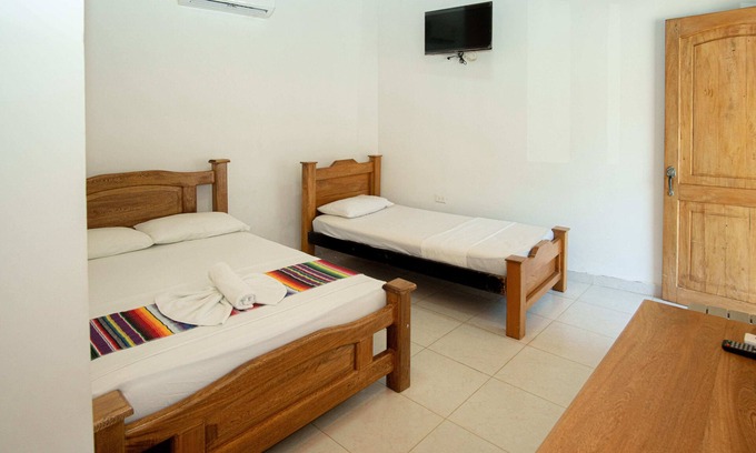 Covenas Hotel | Cabaña Triple En Coveñas Cerca A La Playa