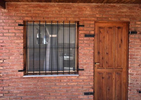 Villa Amancay House | CABAÑAS FENIX con ARROYO NATURAL BORDEANDO LA PROPIEDAD reservar con 24 hs de anticipación