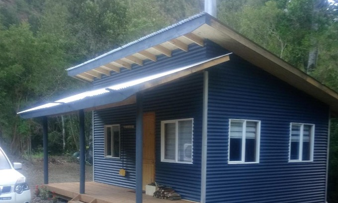 Los Ladrillos House | Cabañita Sustentable El Este Cochamó