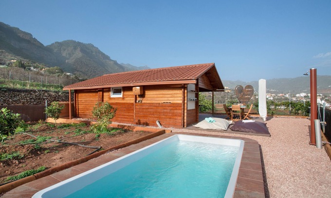 Valsequillo de Gran Canaria Villa | 'Cabaña Juanito Del Roque' with Sea View, Private Terrace and Wi-Fi