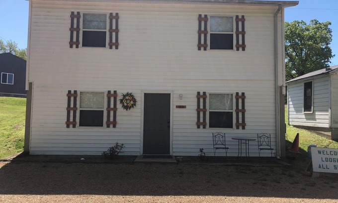 Piedmont Cabin | Cabin #120 LodgeForAllSeasons 1/2 mile-2 min drive to a marina & Clearwater Lake