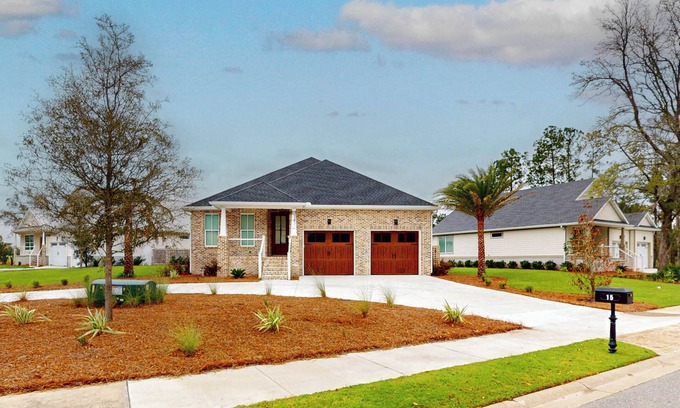 Waverly House | CABIN #4 AT SANCTUARY COVE