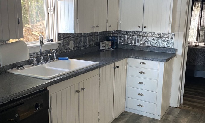 Lowell Cabin | Cabin 5 feet from waters edge!