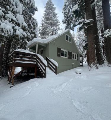 Strawberry House | Cabin #6
