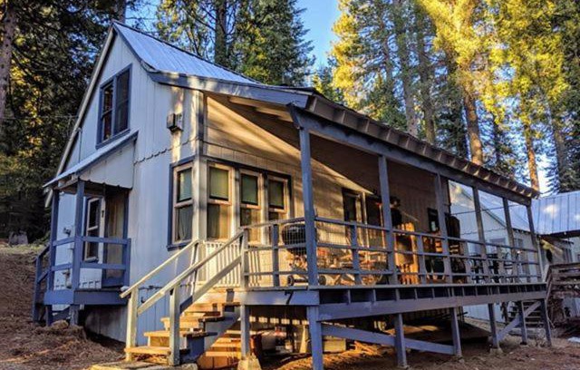 Strawberry House | Cabin #7