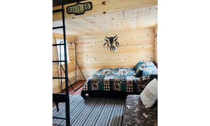 Tavares Cabin | Cabin by the Water Escape - Bring Your Boat!