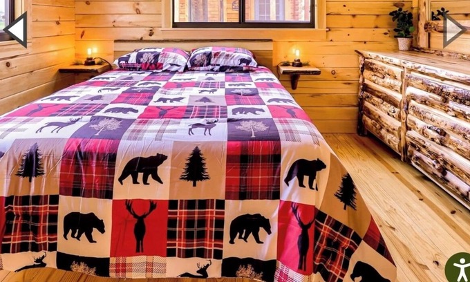 Marion Cabin | Cabin C9 in private gated resort.