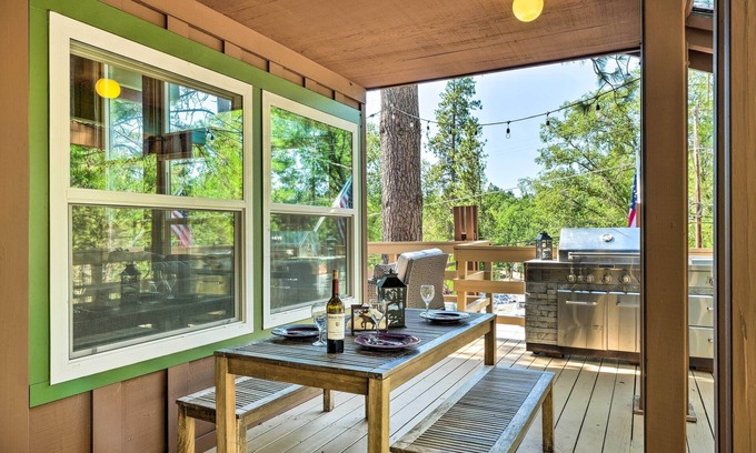 Groveland Cabin | Cabin < Half-Mi from Pine Mountain Lake Marina!