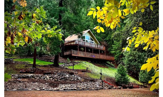 Glencoe Cabin | Cabin in the Clouds with unbelievable views.
