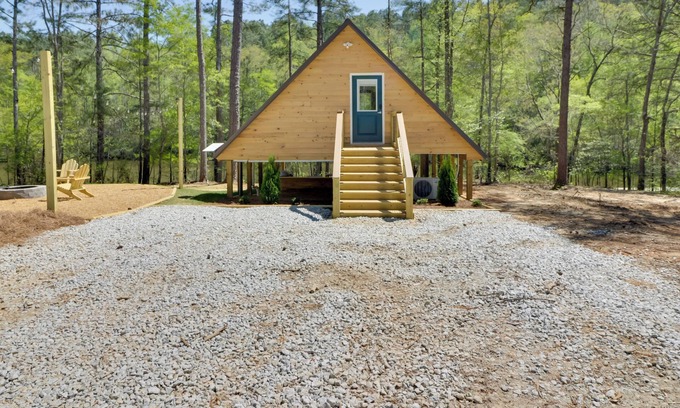 Heflin Apartment | Cabin w/Lake Access Near Talladega Nat'l Forest