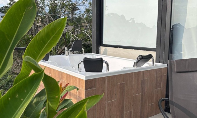 La Tebaida Cabin | Cabin with river and mountain view