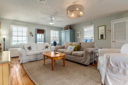 Dauphin Island House | Cadi Shack