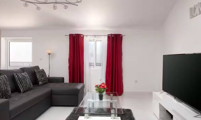 Estreito da Calheta Apartment | Calheta Ocean View Retreat - Casa Santana