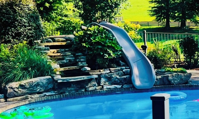 Cullman House | Calm Mini Farm w/Organic soy/gluten free Eggs & private Poolside Oasis