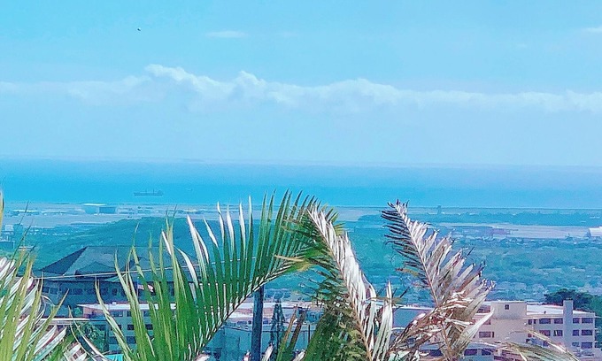 Camp H M Smith House | Calm Oasis in Paradise! Ocean view, Summer Special!