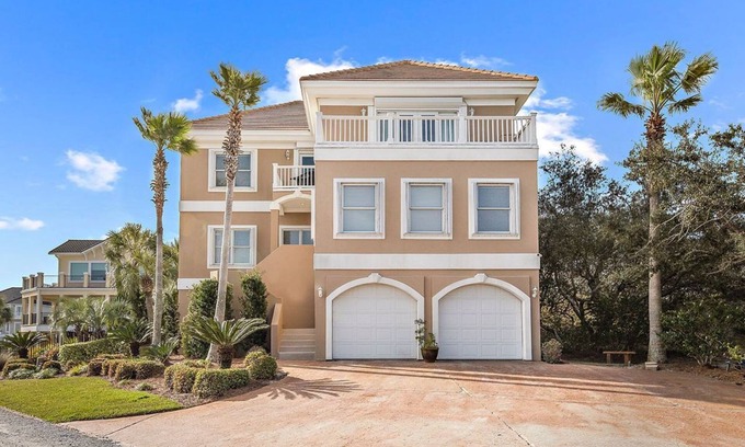 Gulf Shores House | Calvert Castle, Elevator, Golf cart, Beach ,Pool