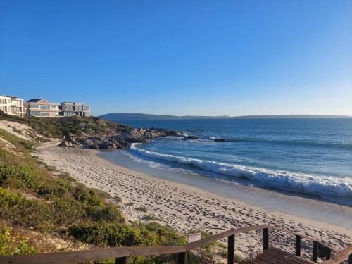 Calypso Beach Apartment | Calypso Sunset