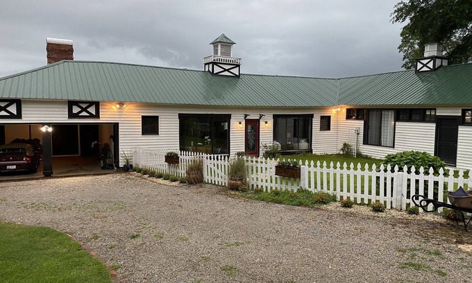 Camden Apartment | Camden Carriage House