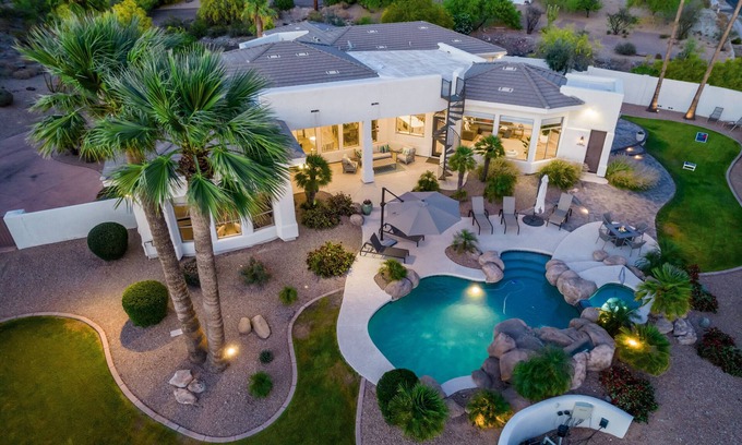Palm Canyon House | CAMELBACK MT BEAUTY PARADISE VALLEY SCOTTSDALE AREA