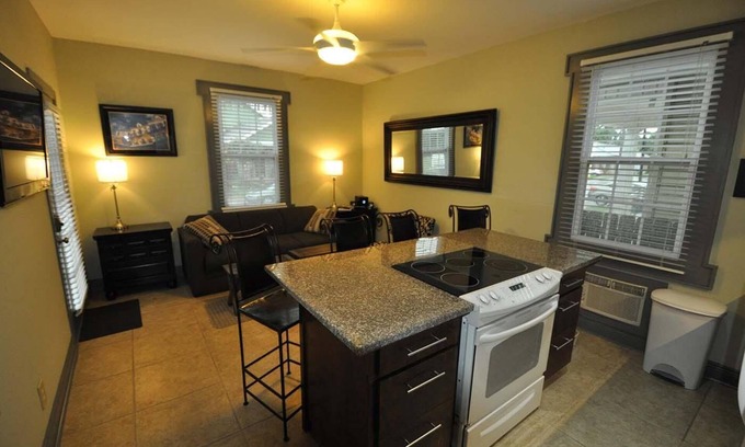 Gretna House | Camellia House 1 at Crescent Moon Villas