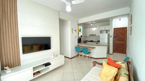 Ingleses Norte Apartment | Caminhe até a praia, refresque-se na piscina