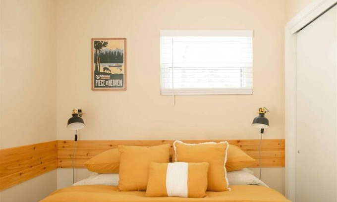 Camdenton Apartment | Camp Chatham-Home of the Midwest Sunset-Lakefront