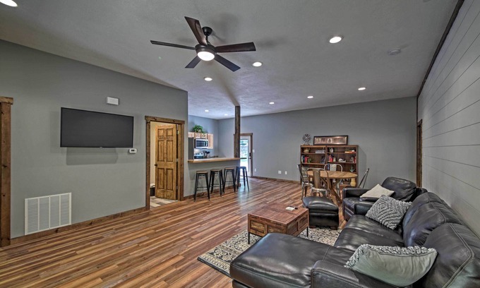 Bloomington Cabin | ‘Camp Monroe’ in Bloomington w/Deck & Views!