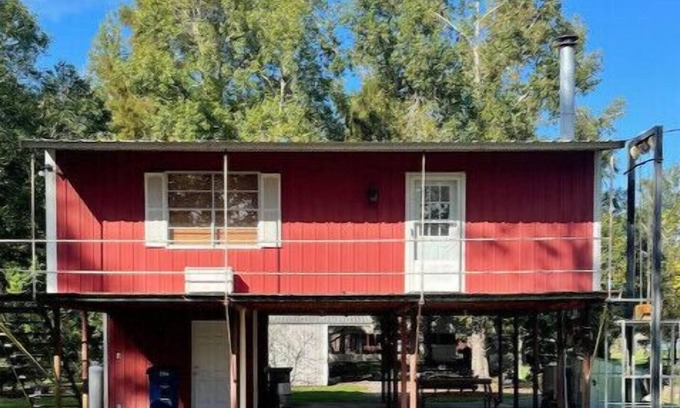 Lottie House | Camp on private lake