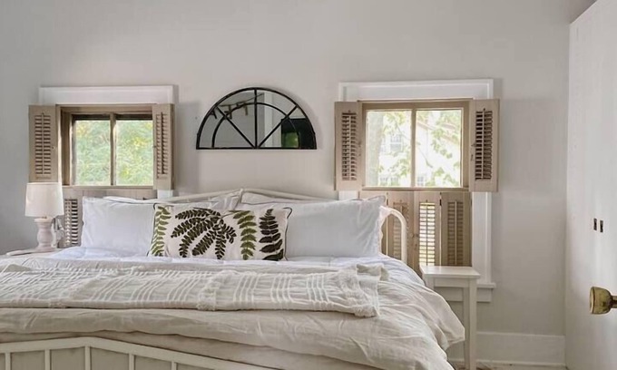 Geneva House | Campbell Street Cottage