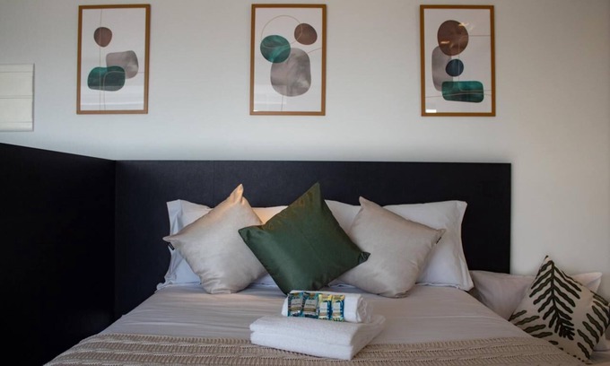 Campo Belo Apartment | Campo Belo - Studio Close to Congonhas Airport with Garage