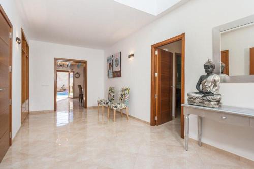 Petra House | Can Botellas