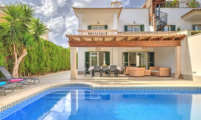 Puig de Ros Ski Chalet | Can Caldero by Rentallorca