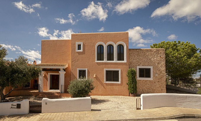 Sant Francesc Xavier Villa | CAN NOVES-Fabulous villa in a central and quiet area