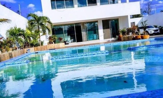 Alfredo V. Bonfil Villa | Cancun Jungle Mansion