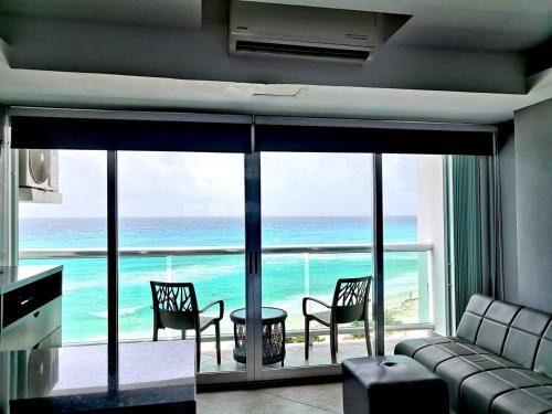 Punta Cancun Apartment | Cancun, Ocean Dream, Beautiful Aparment, Heart of the Hotel Zone