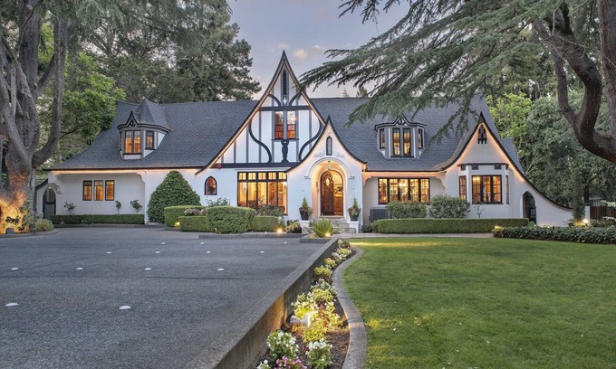 Browns Valley Bed & Breakfast | Candlelight Inn Napa Valley